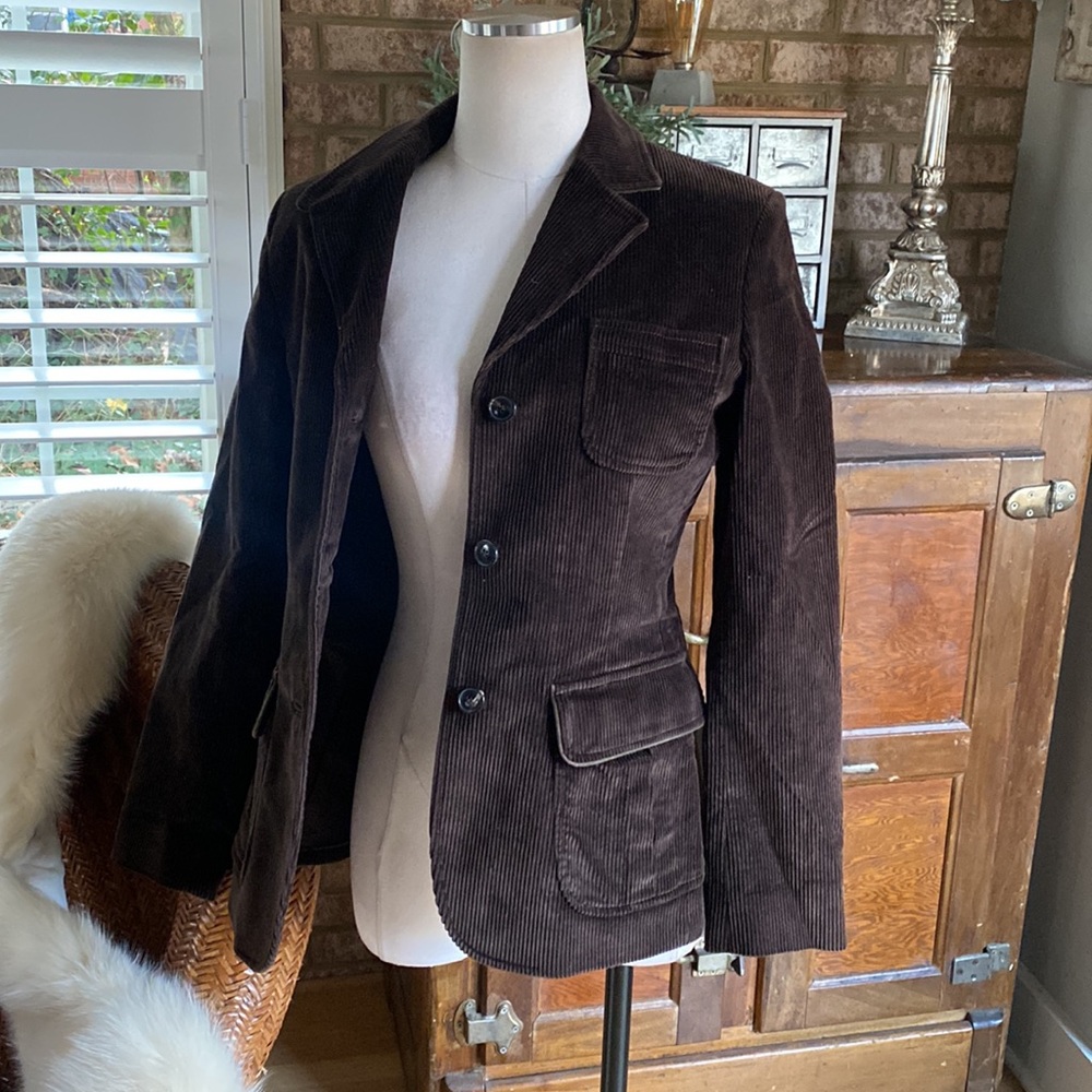 French Elegant Brown Corduroy Blazer made in Italy. - Picture 6 of 9